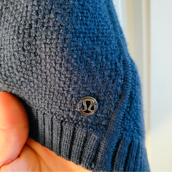 Lululemon On The Go Poncho in True Navy | One Size | OS - Picture 5 of 10